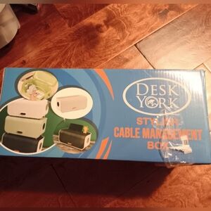 Desk York Cable Management Box - Green NIB